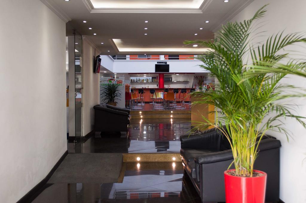 Hotel Ferias Park Bogota Bagian luar foto