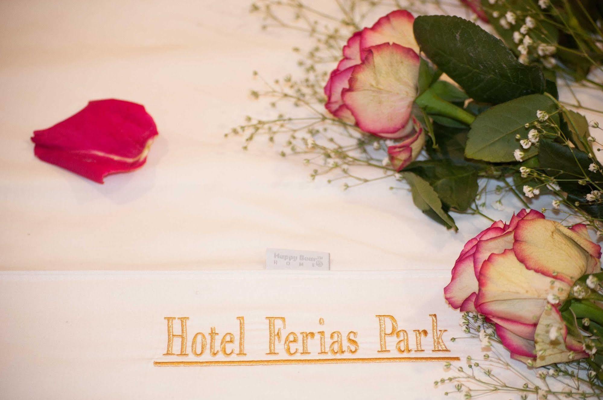 Hotel Ferias Park Bogota Bagian luar foto