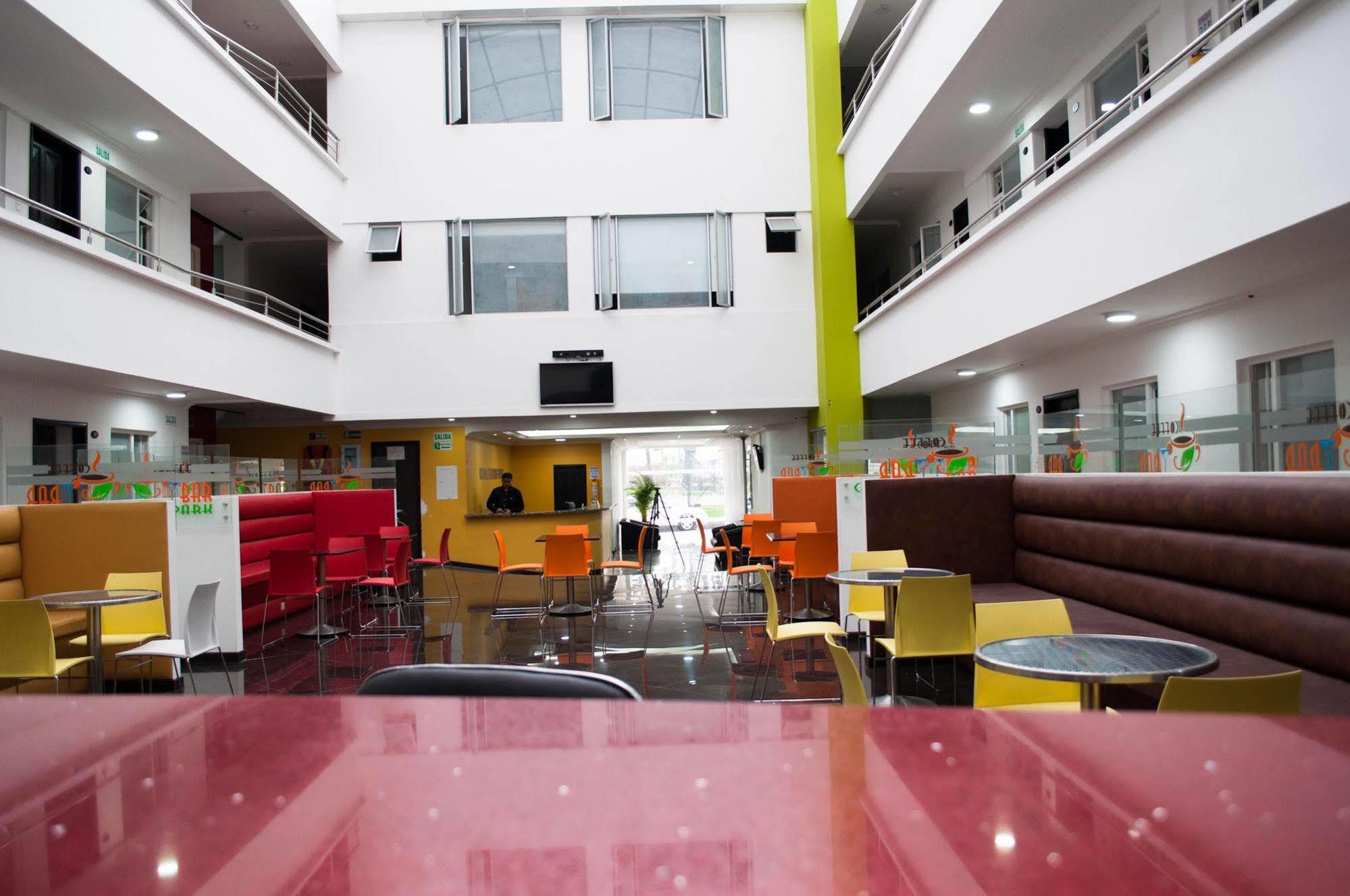 Hotel Ferias Park Bogota Bagian luar foto